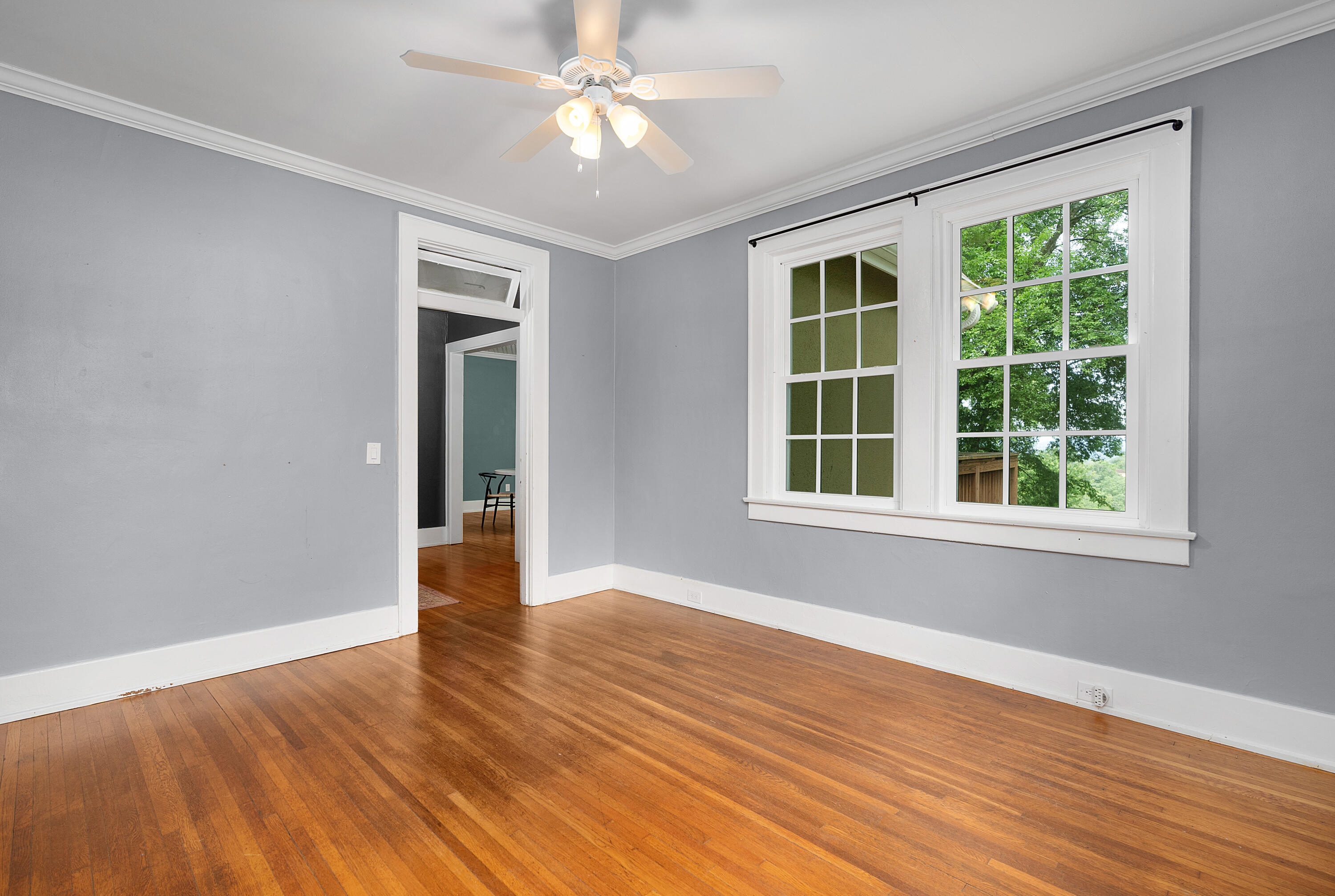 82 South Crest Road Chattanooga, TN 37404 - Photo 24 of 67 52 - 82 South Crest Rd - Interior