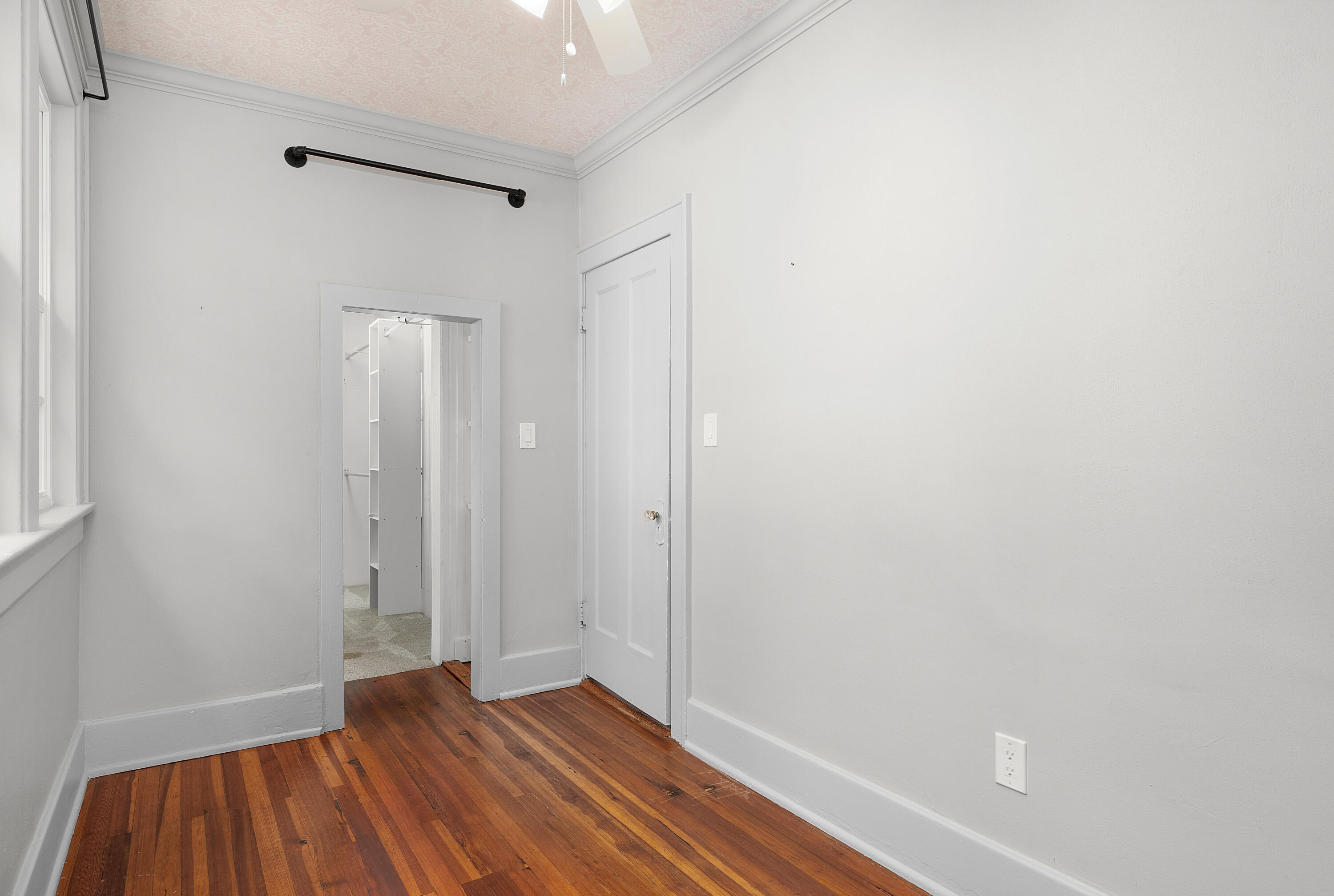 82 South Crest Road Chattanooga, TN 37404 - Photo 38 of 67 65 - 82 South Crest Rd - Interior
