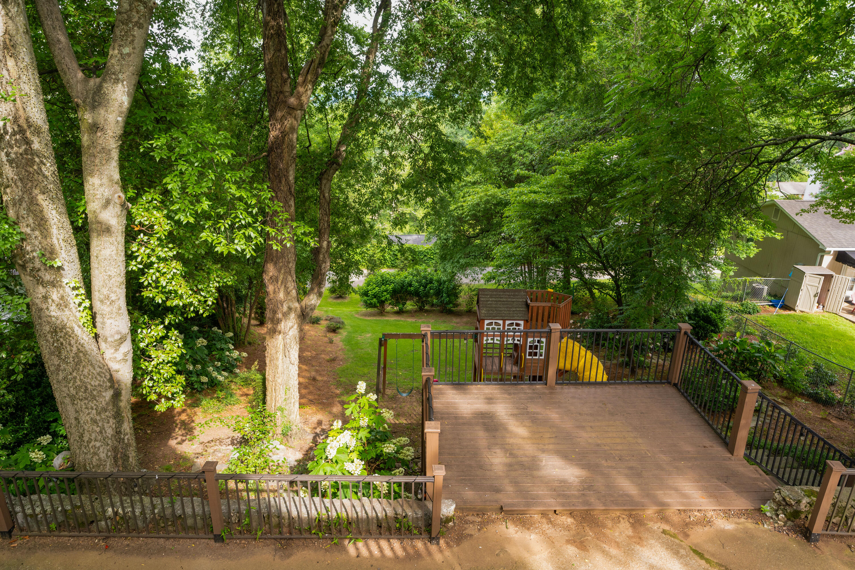 82 South Crest Road Chattanooga, TN 37404 - Photo 55 of 67 38 - 82 South Crest Rd - Balcony
