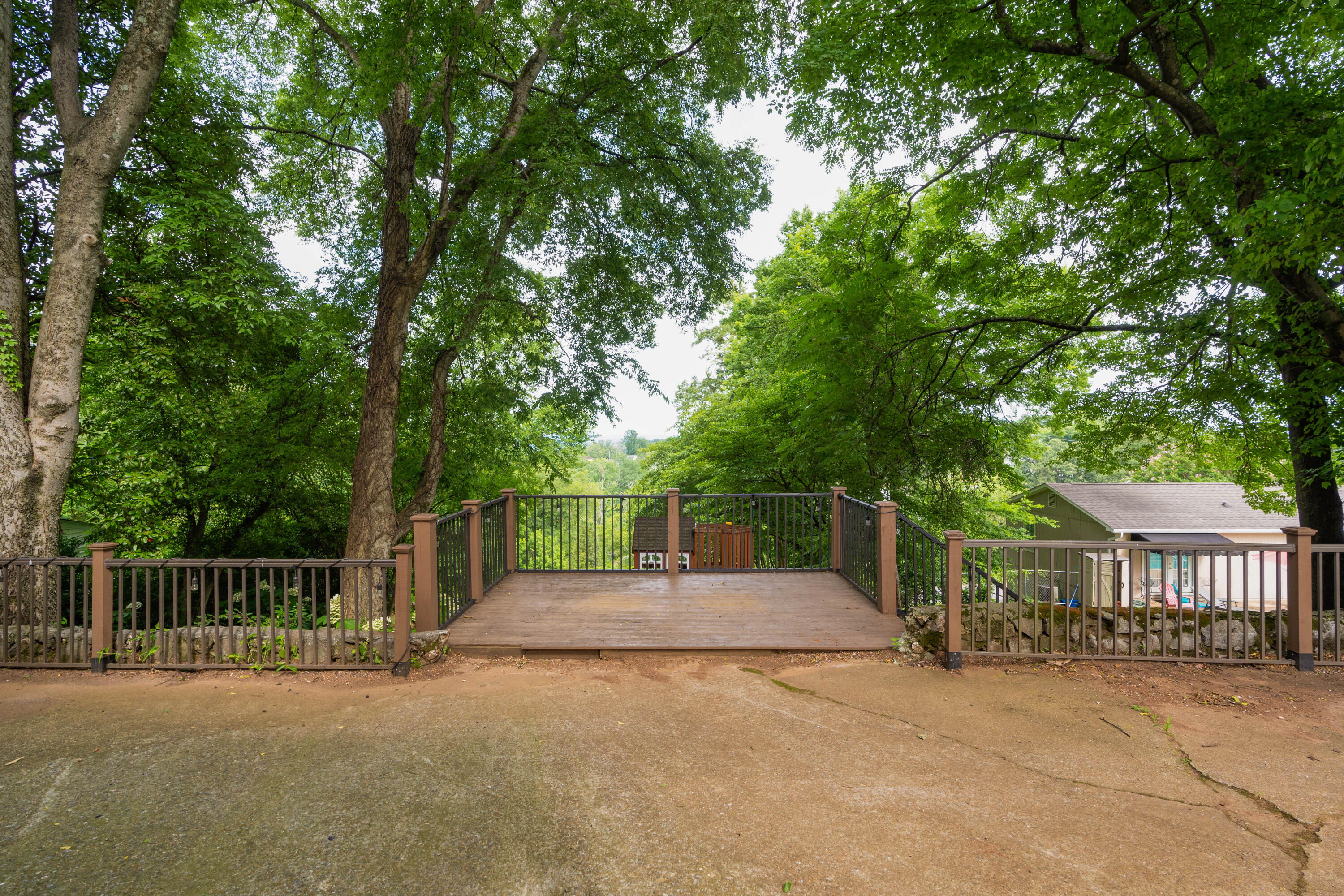 82 South Crest Road Chattanooga, TN 37404 - Photo 59 of 67 27 - 82 South Crest Rd - Exterior