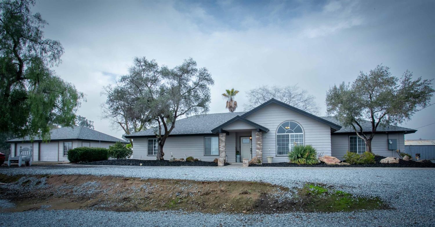 16290 Karen Road Madera, CA 93636 - Photo 1 of 33 Gallery Image 1