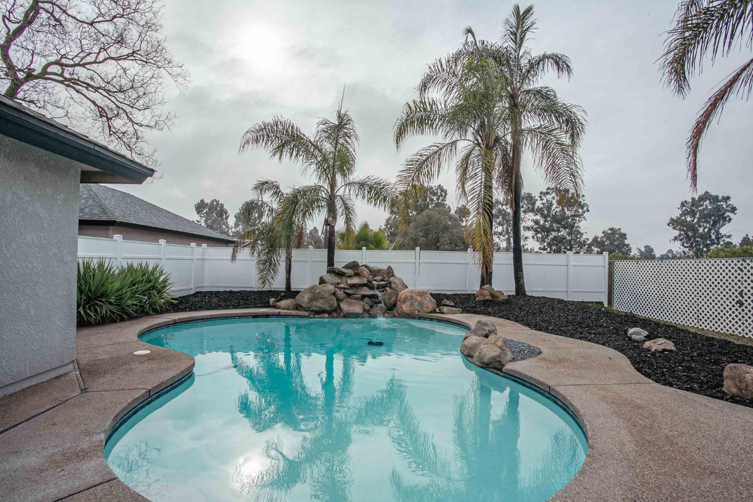 16290 Karen Road Madera, CA 93636 - Photo 17 of 33 Gallery Image 17