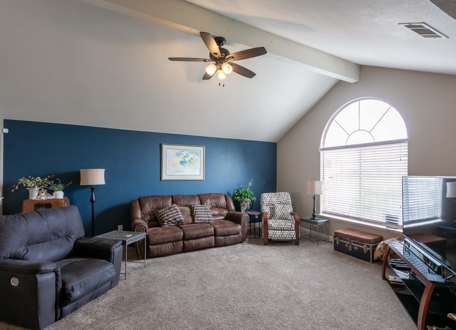 16290 Karen Road Madera, CA 93636 - Photo 5 of 33 Gallery Image 5