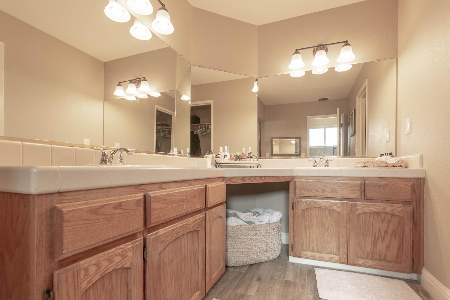 16290 Karen Road Madera, CA 93636 - Photo 10 of 33 Gallery Image 10