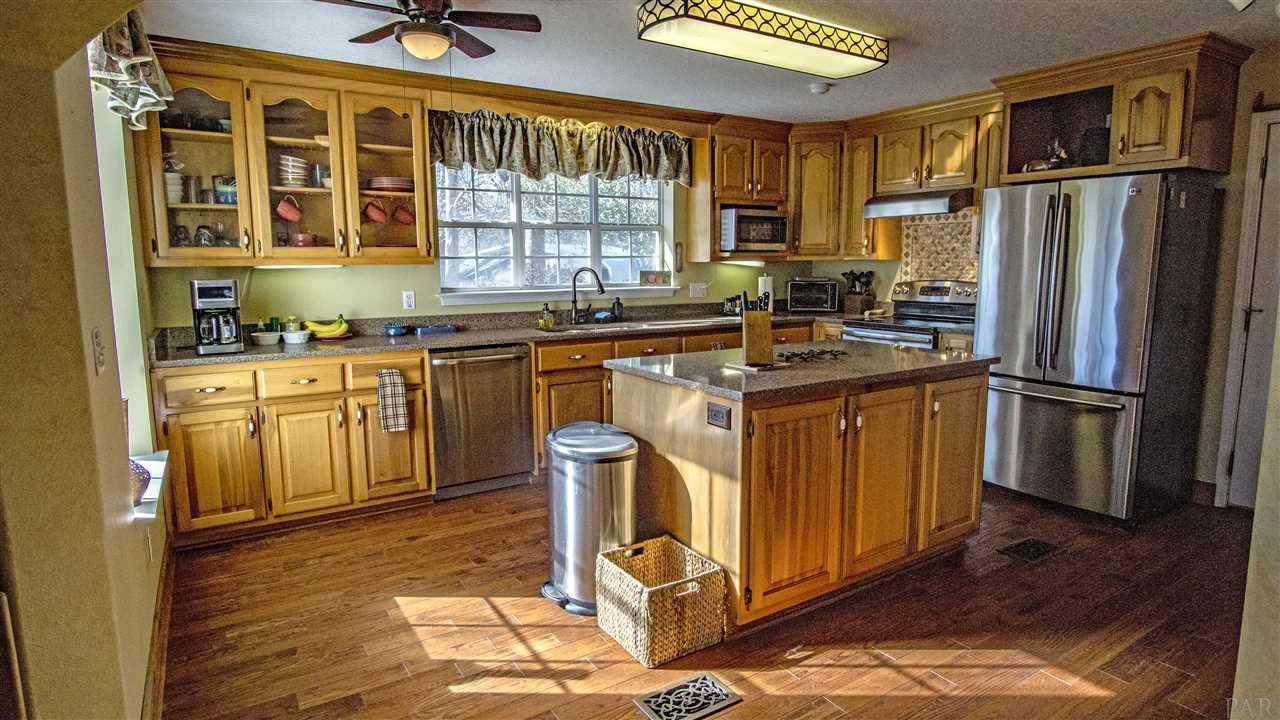 3650 Rocky Branch Road Cantonment, FL 32533 - Photo 4 of 50 Gallery Image 4