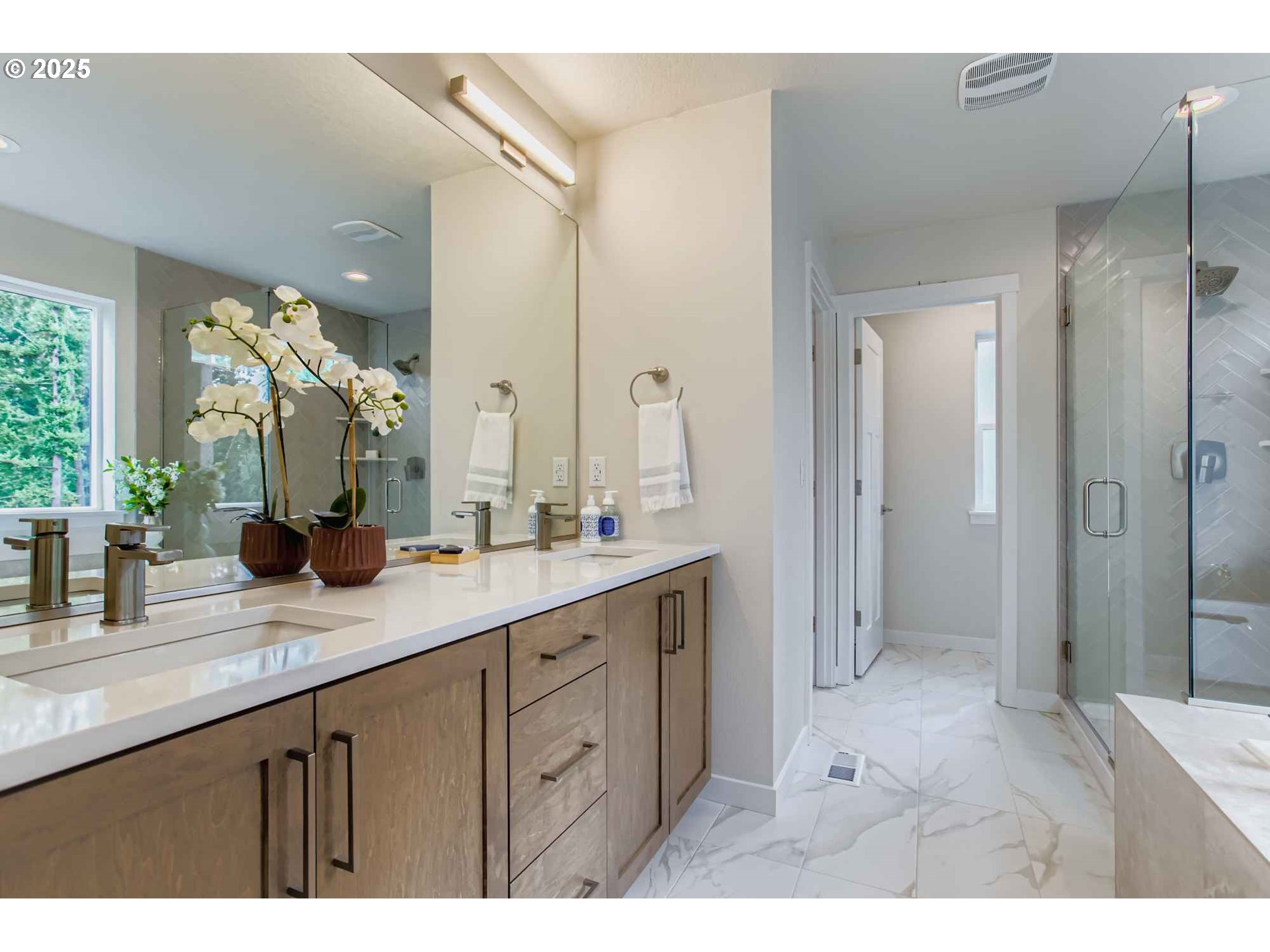 7839 Southwest Thornbridge Terrace, Unit 10 Beaverton, OR 97007 - Photo 16 of 35 Bedroom, Owner's Suite