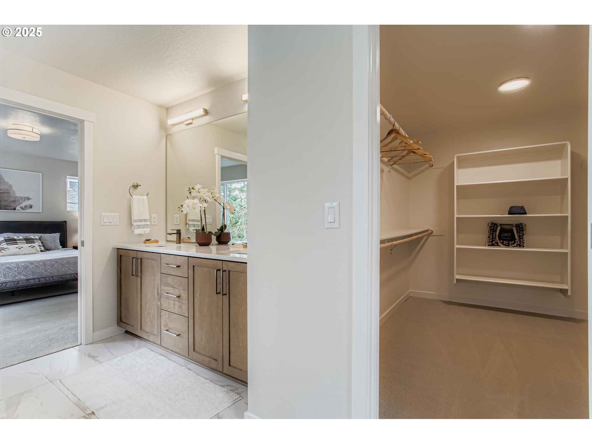 7839 Southwest Thornbridge Terrace, Unit 10 Beaverton, OR 97007 - Photo 18 of 35 Bedroom, Owner's Suite