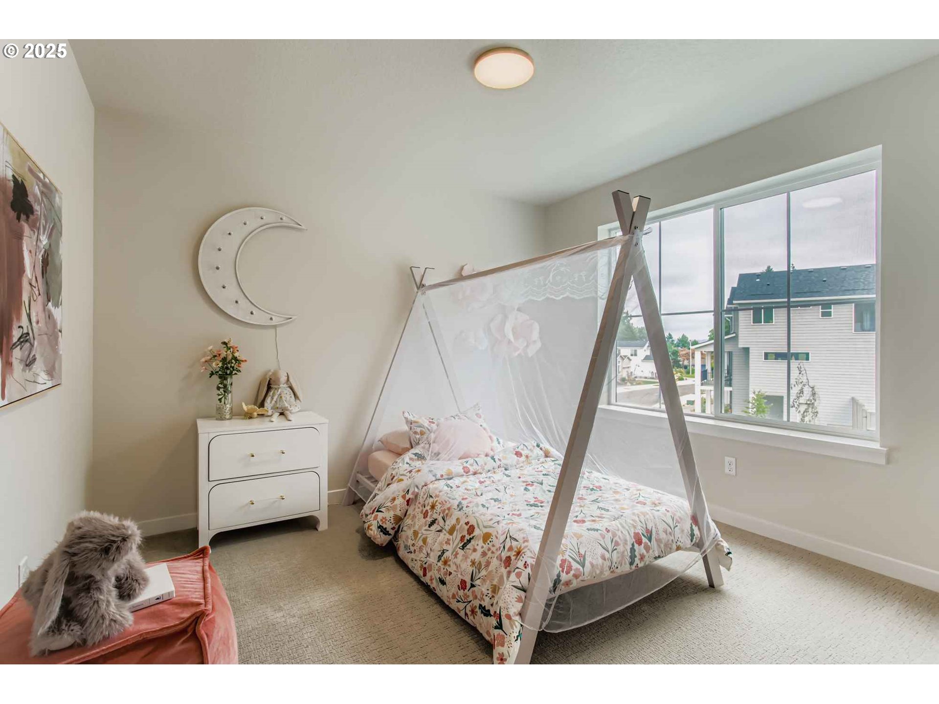 7839 Southwest Thornbridge Terrace, Unit 10 Beaverton, OR 97007 - Photo 21 of 35 Bedroom