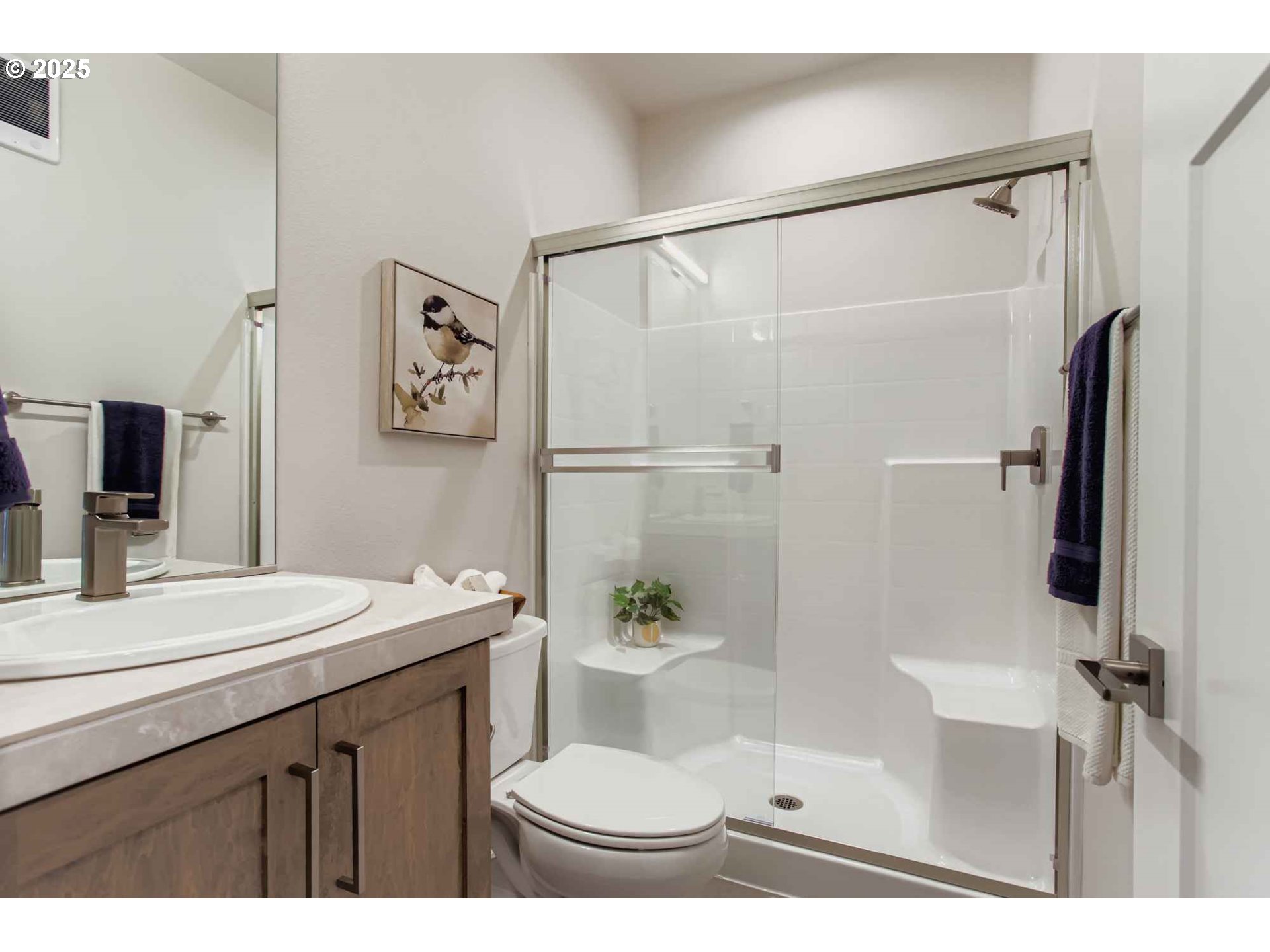 7839 Southwest Thornbridge Terrace, Unit 10 Beaverton, OR 97007 - Photo 26 of 35 Bathroom