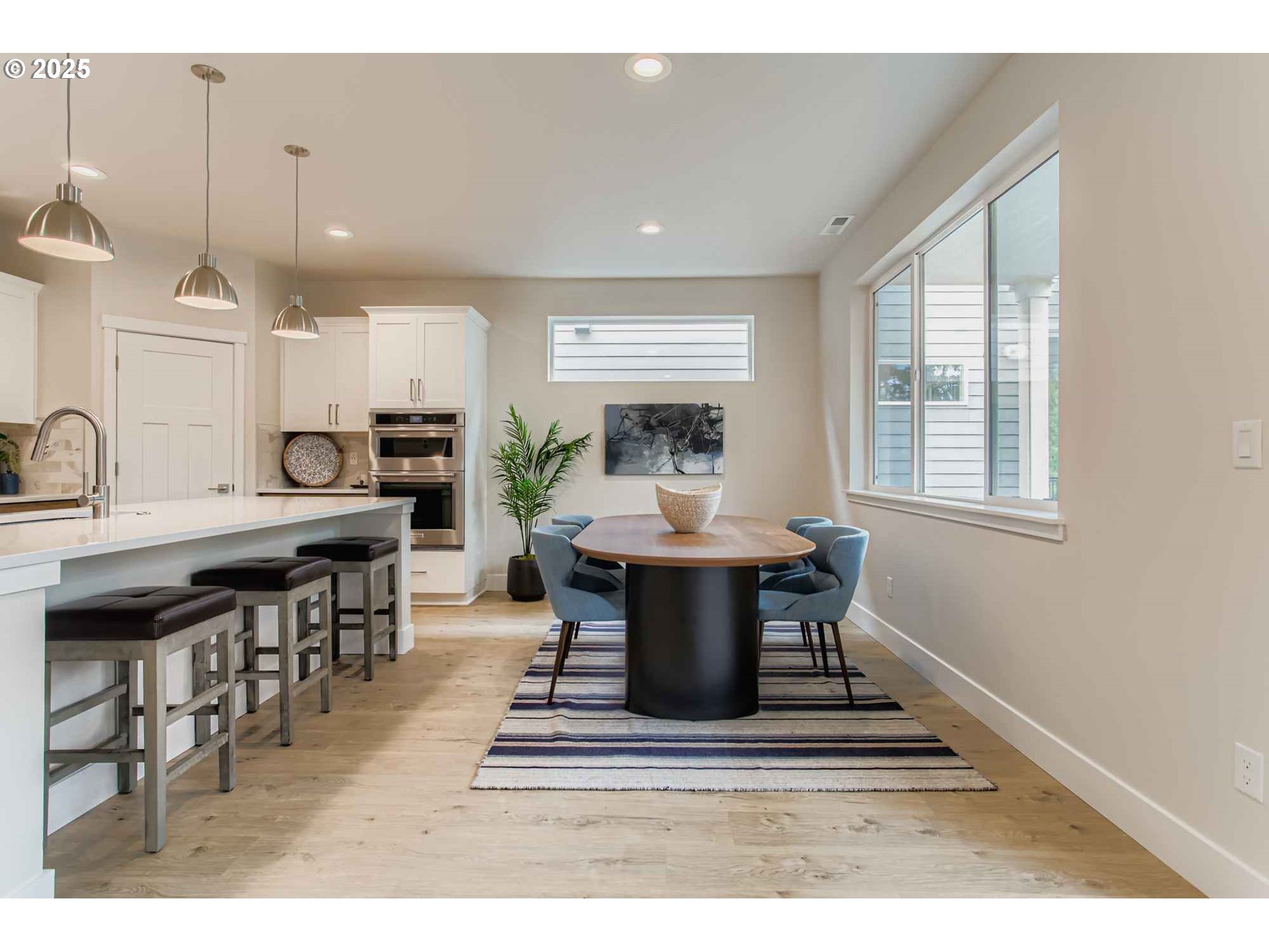 7839 Southwest Thornbridge Terrace, Unit 10 Beaverton, OR 97007 - Photo 7 of 35 Dining Room