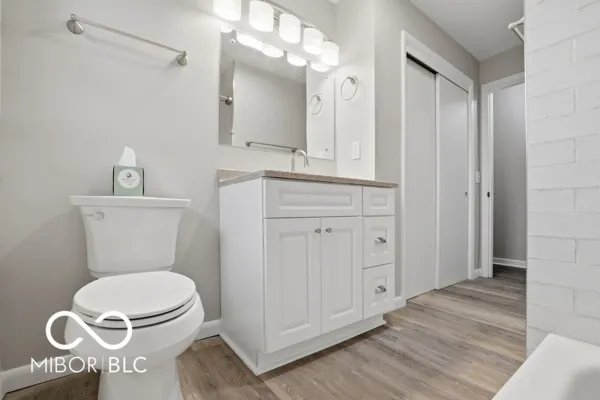 $349,900 | 4507 Kessler Ln Drive East, Indianapolis, IN 46220