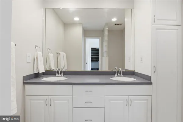 $1,469,000 | 10101 Mill Wheel Lane, Vienna, VA 22182