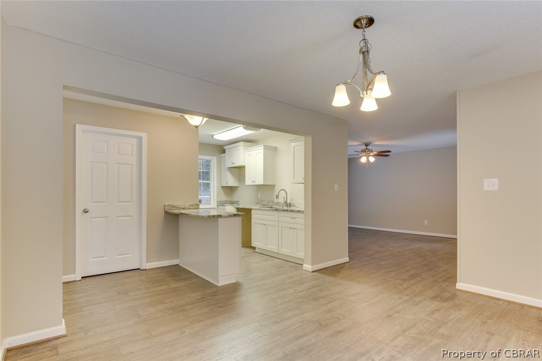 12526 Rilees Farm Road Gloucester, VA 23061 - Photo 12 of 30 Gallery Image 12