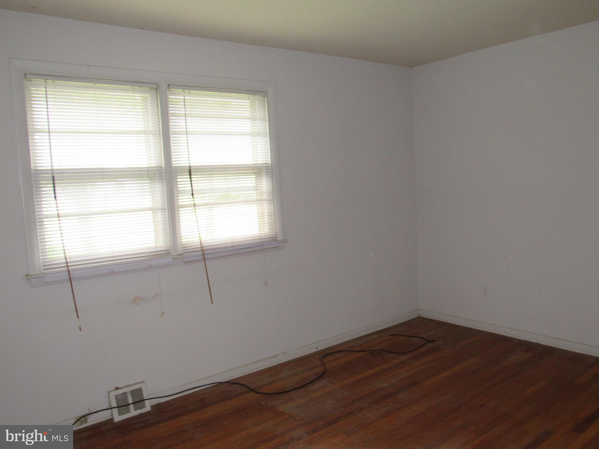 9 Cherokee Road Doylestown, PA 18901 - Photo 20 of 30 Third Bedroom