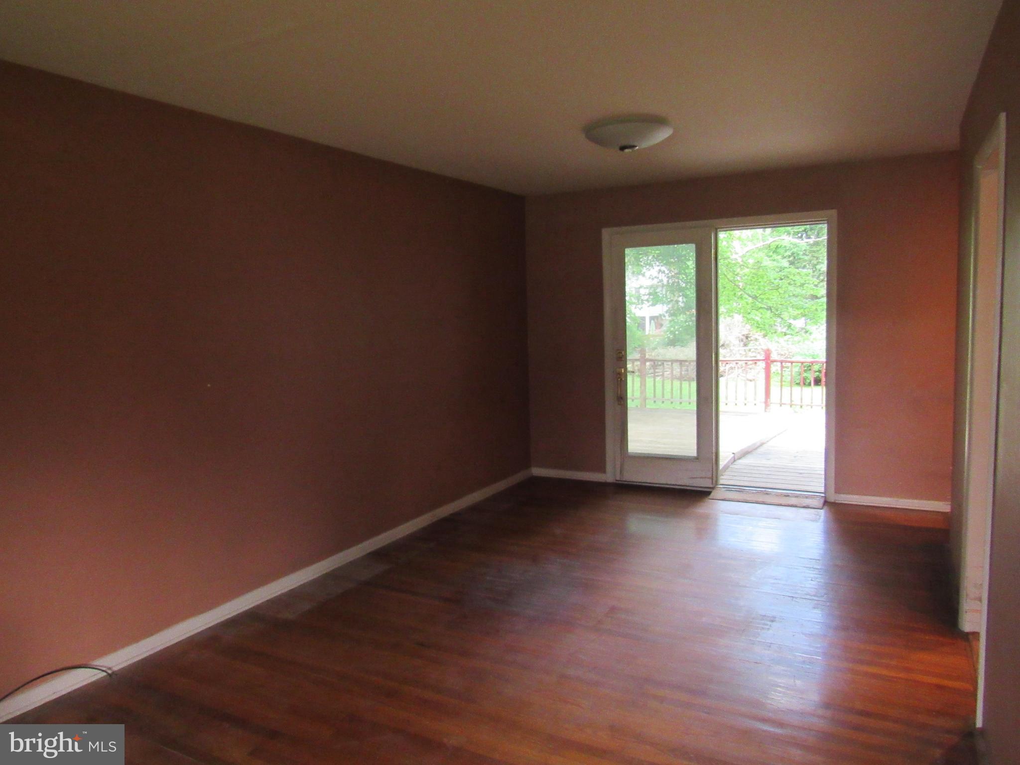 9 Cherokee Road Doylestown, PA 18901 - Photo 9 of 30 Dining Room