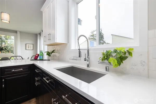 $850,000 | 611 Upland Drive, Mount Vernon, WA 98273