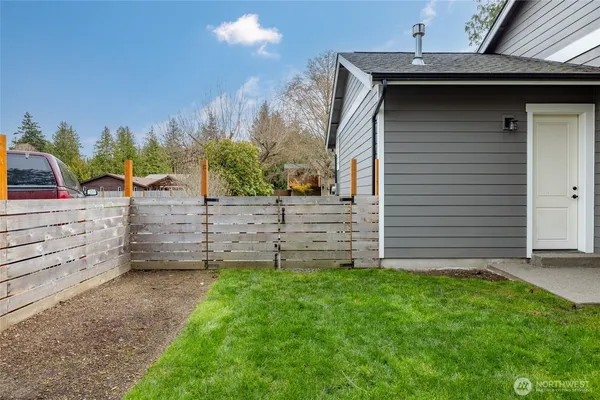 $850,000 | 611 Upland Drive, Mount Vernon, WA 98273