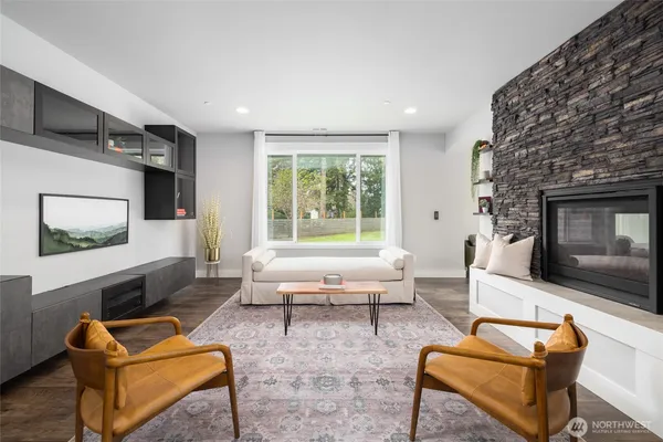 $850,000 | 611 Upland Drive, Mount Vernon, WA 98273