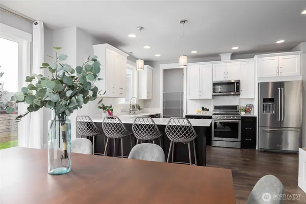 $850,000 | 611 Upland Drive, Mount Vernon, WA 98273