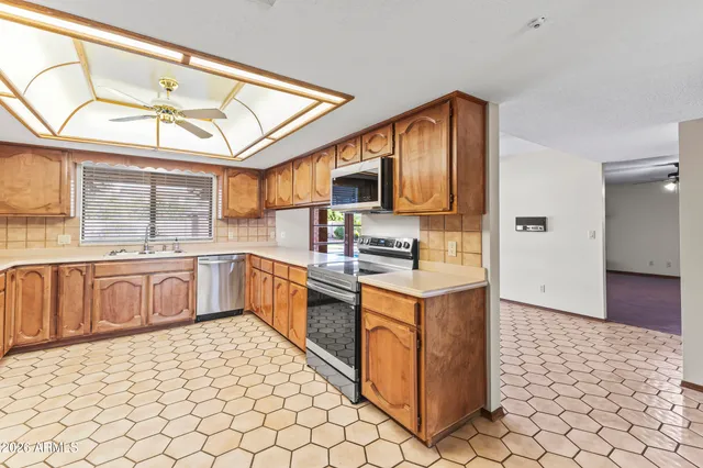 $3,250 | 1306 East La Vieve Lane, Tempe, AZ 85284