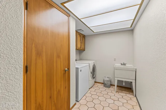 $3,250 | 1306 East La Vieve Lane, Tempe, AZ 85284