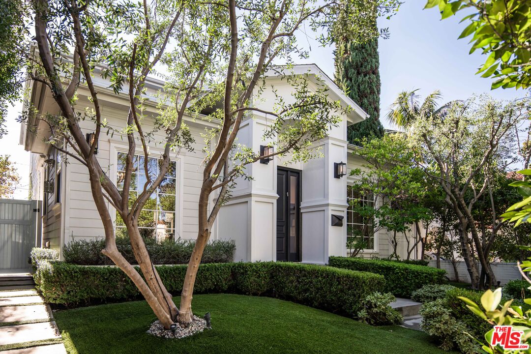 6434 Colgate Avenue Los Angeles, CA 90048 - Photo 1 of 24