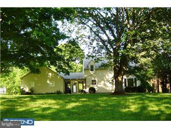 738 Winchester Road Media, PA 19063 - Photo 11 of 12 Exterior Back