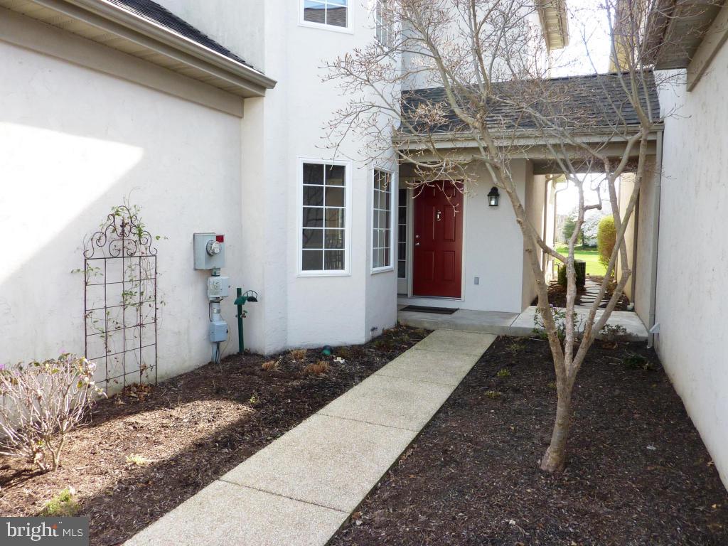 1008 Laureldale Court Lititz, PA 17543 - Photo 2 of 51