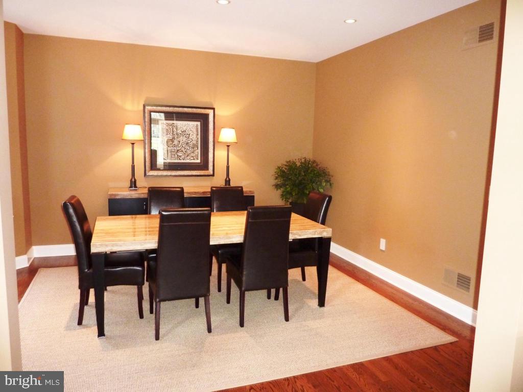 1008 Laureldale Court Lititz, PA 17543 - Photo 18 of 51