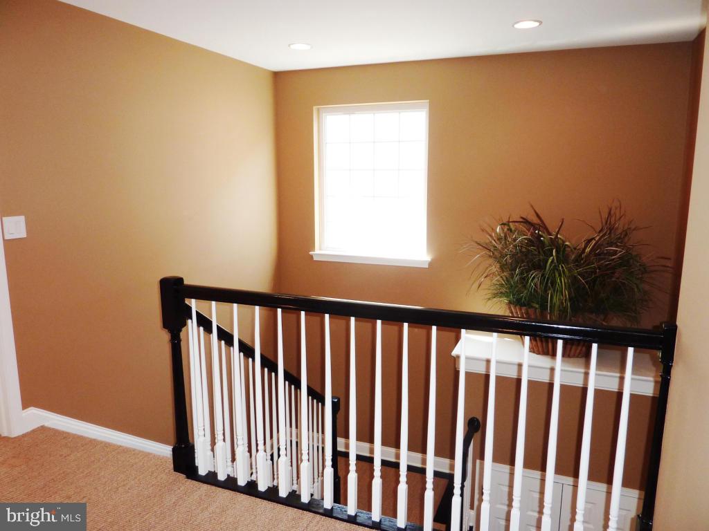 1008 Laureldale Court Lititz, PA 17543 - Photo 22 of 51
