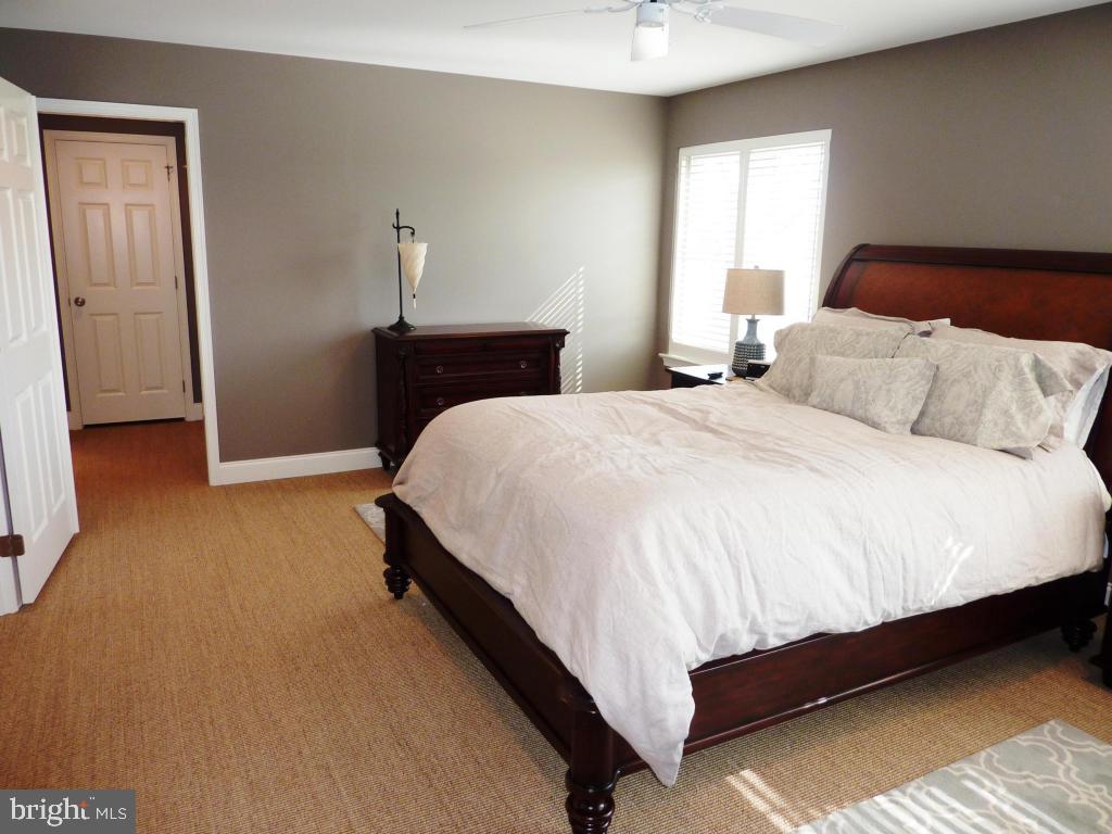 1008 Laureldale Court Lititz, PA 17543 - Photo 25 of 51