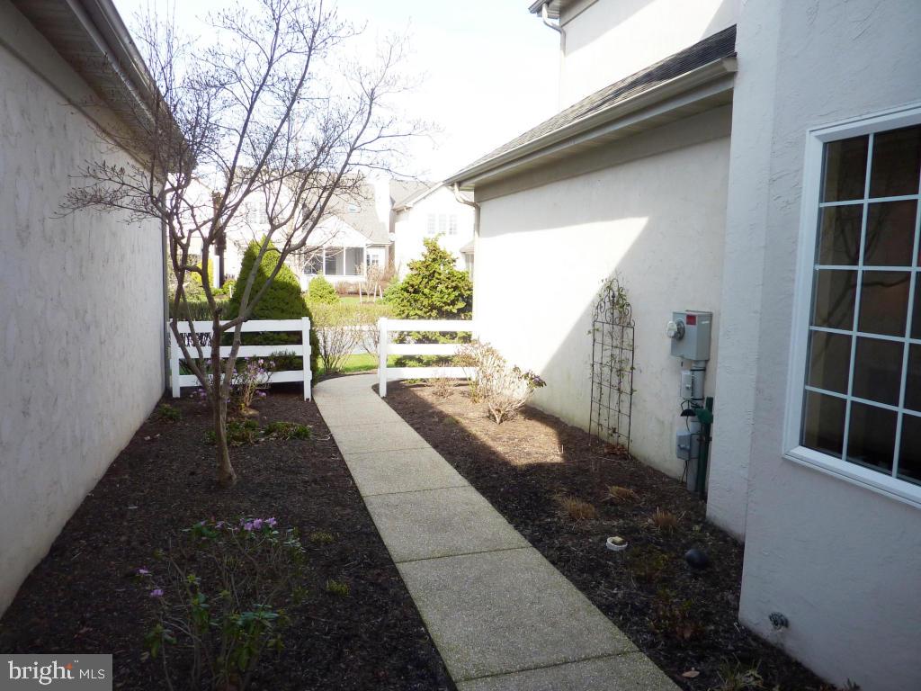 1008 Laureldale Court Lititz, PA 17543 - Photo 36 of 51