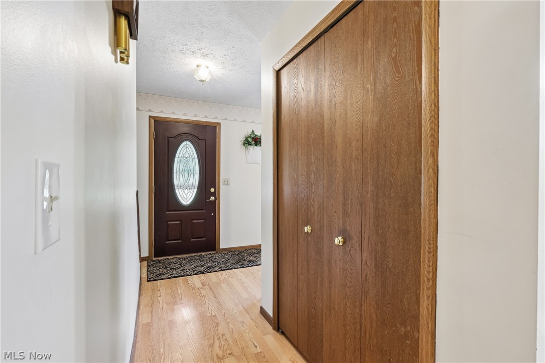 4702 Alger Road Richfield, OH 44286 - Photo 7 of 46 Coat closet in foyer