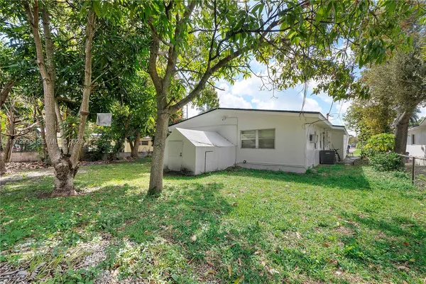 $645,000 | 1563 Northeast 148th Street, Miami, FL 33161