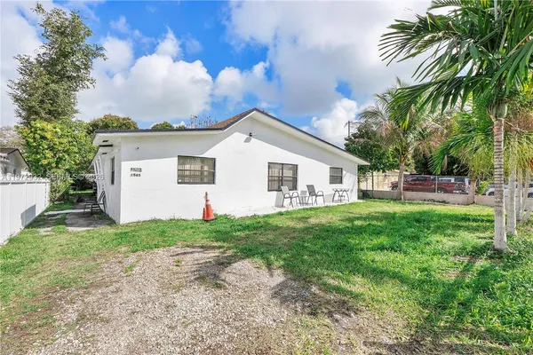 $645,000 | 1563 Northeast 148th Street, Miami, FL 33161