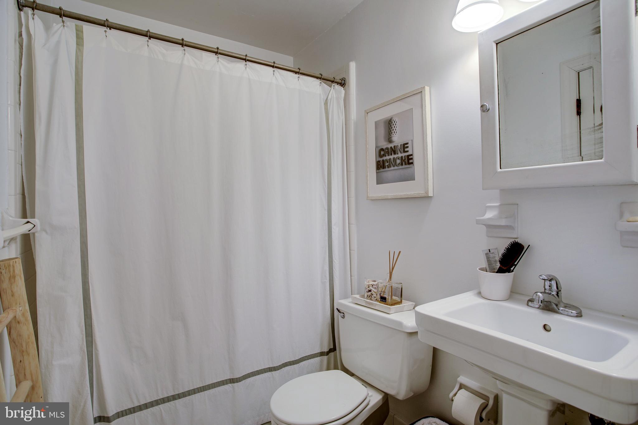 1711 Riggs Place Northwest, Unit 2 Washington, DC 20009 - Photo 22 of 22