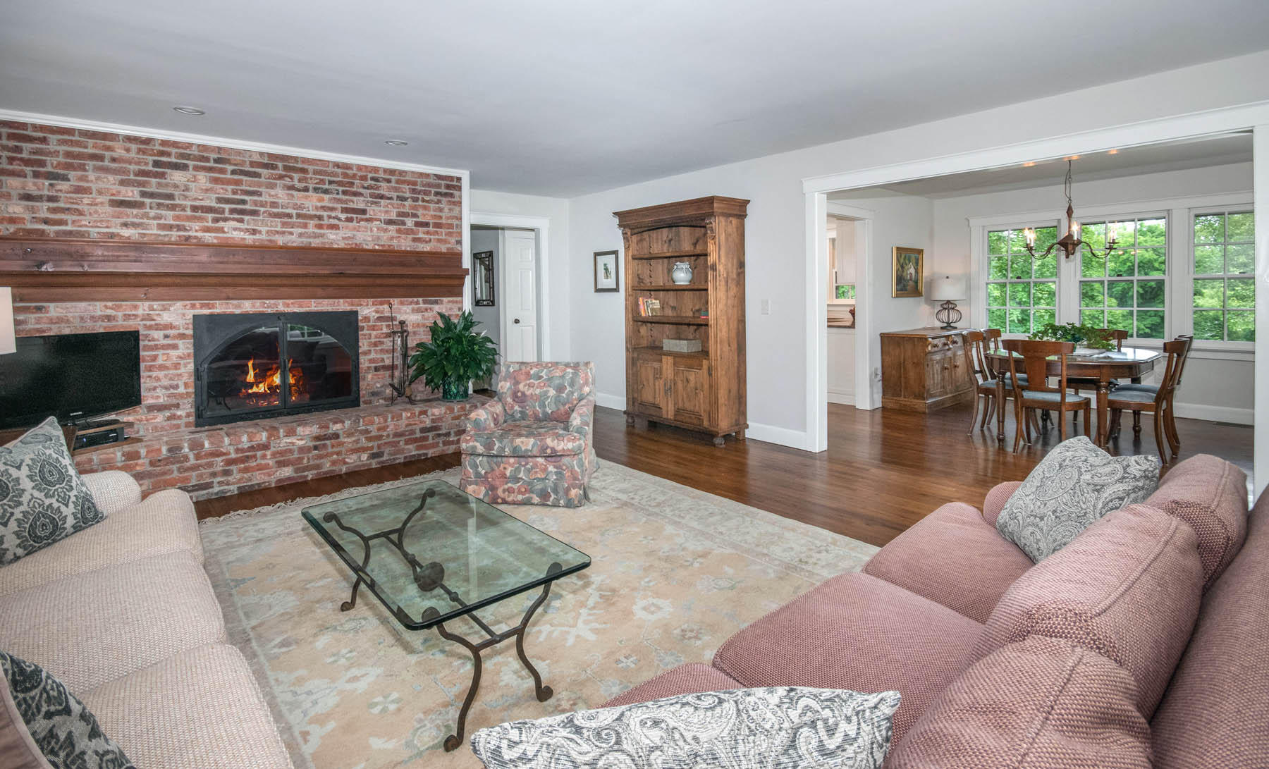 181 Parade Hill Road New Canaan, CT 06840 - Photo 14 of 35 14