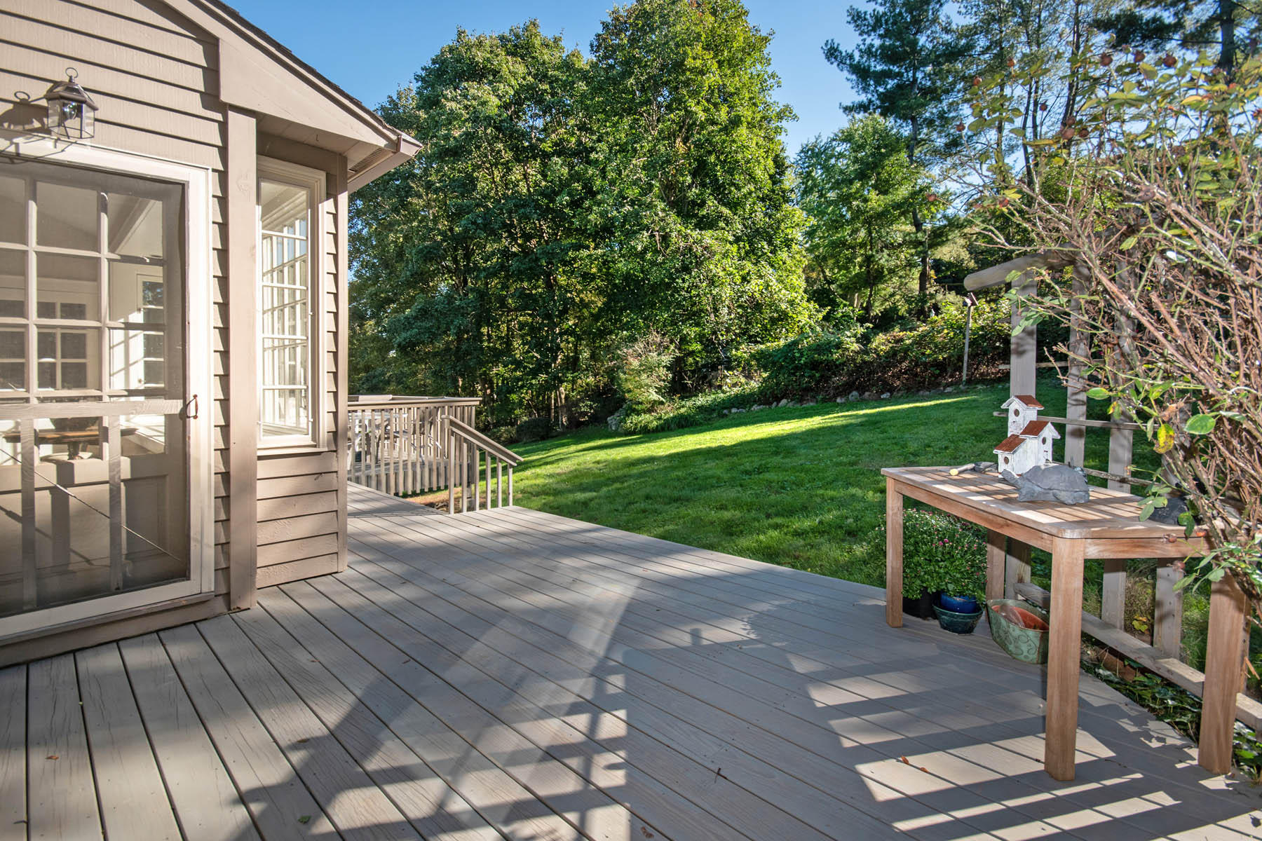 181 Parade Hill Road New Canaan, CT 06840 - Photo 18 of 35 17
