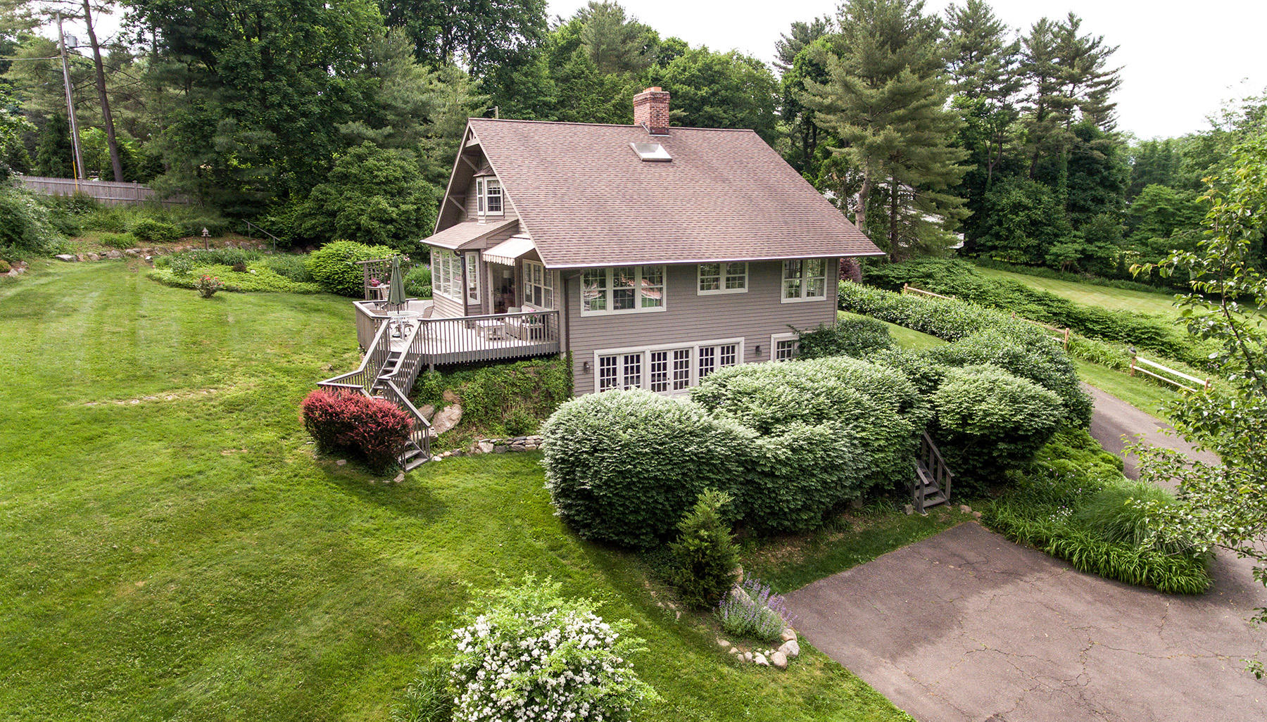181 Parade Hill Road New Canaan, CT 06840 - Photo 3 of 35 2