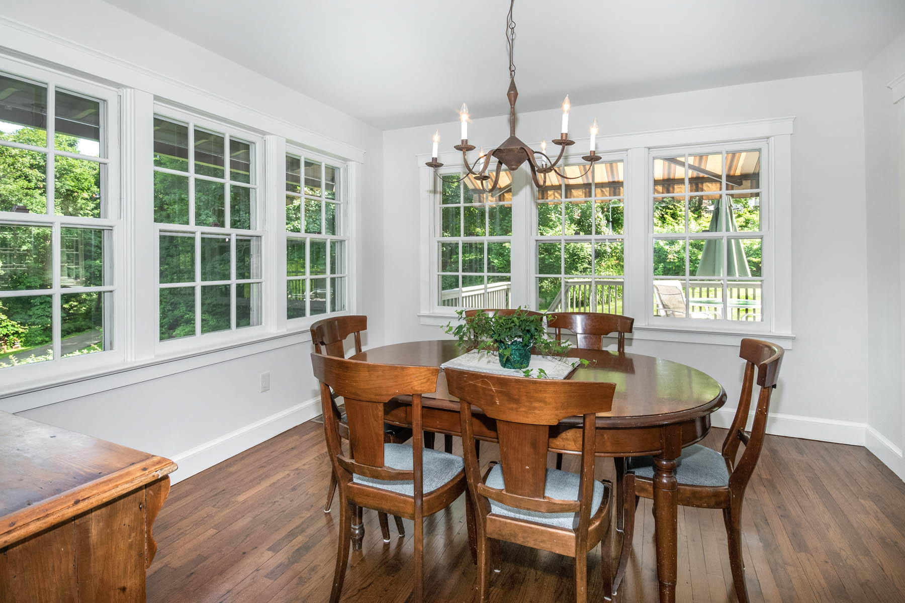 181 Parade Hill Road New Canaan, CT 06840 - Photo 9 of 35 9