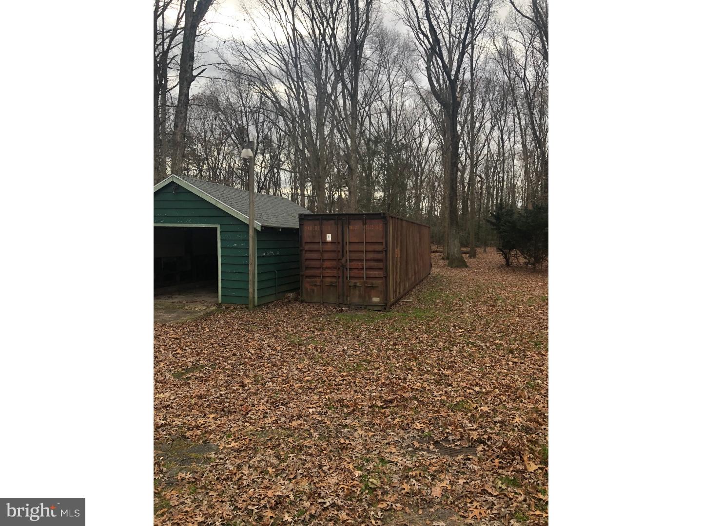 285 Harding Highway Elmer, NJ 08318 - Photo 2 of 10 Back Yard