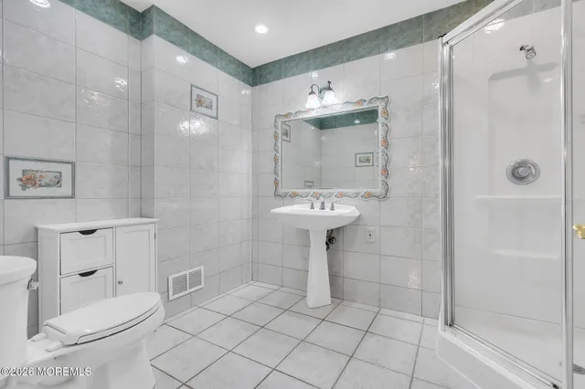 $775,000 | 26 North Westfield Road, Howell, NJ 07731