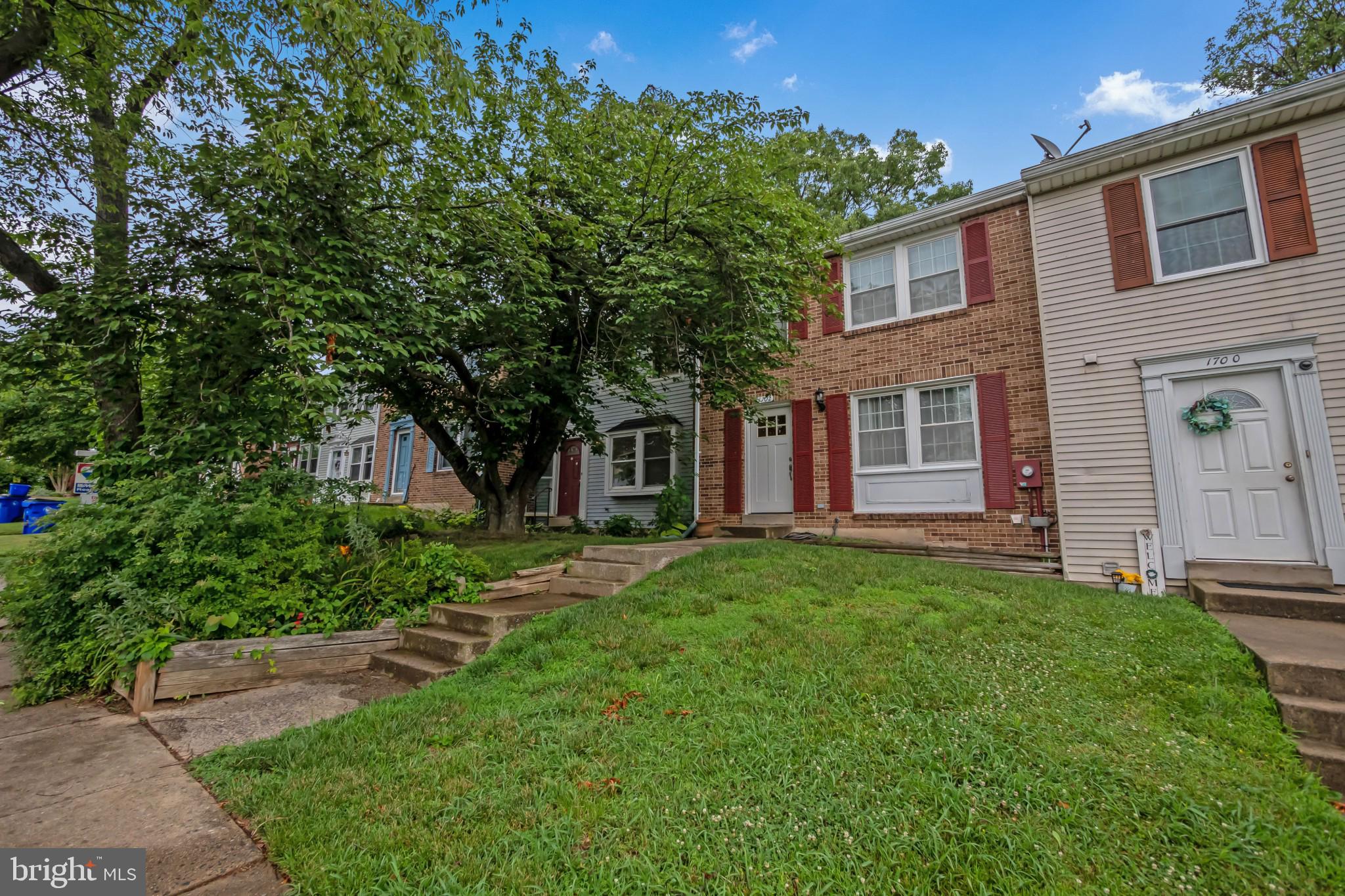 1702 Heather Lane Frederick, MD 21702 - Photo 2 of 30 Exterior Front