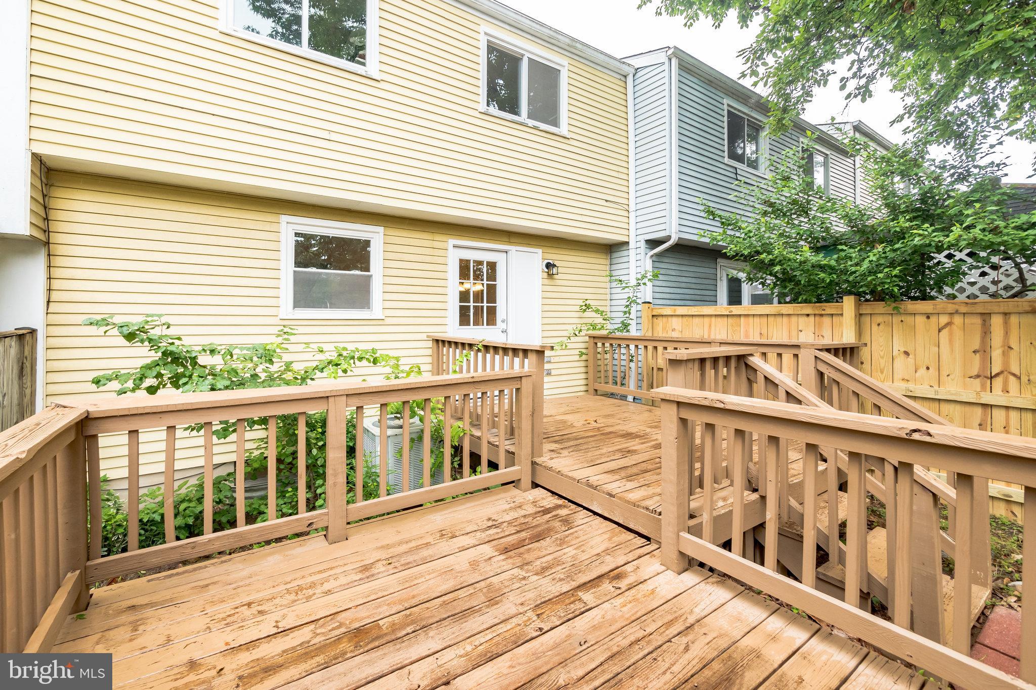 1702 Heather Lane Frederick, MD 21702 - Photo 29 of 30 Deck