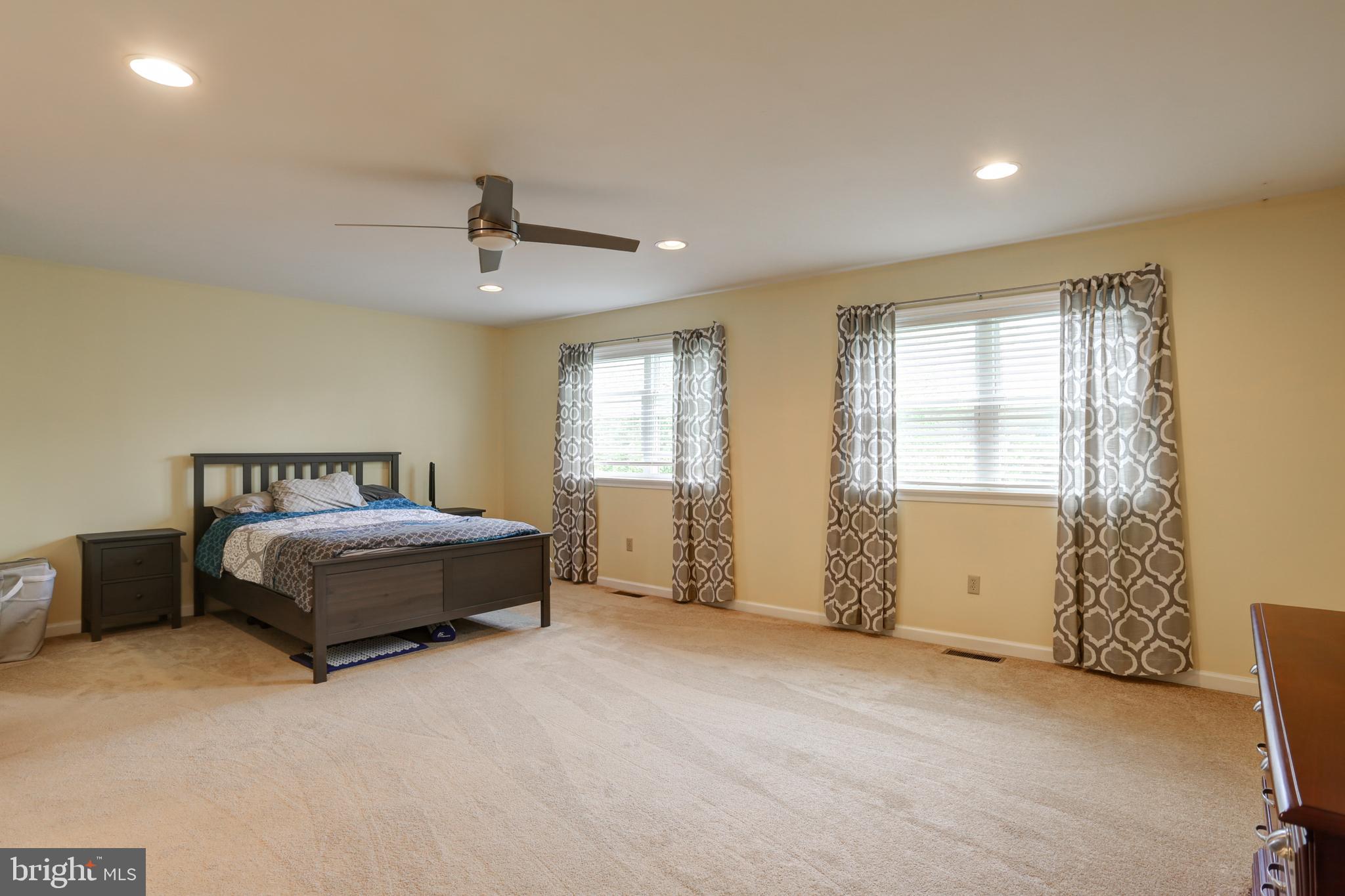 87 Governor Stable Road Elizabethtown, PA 17022 - Photo 19 of 38 Master suite