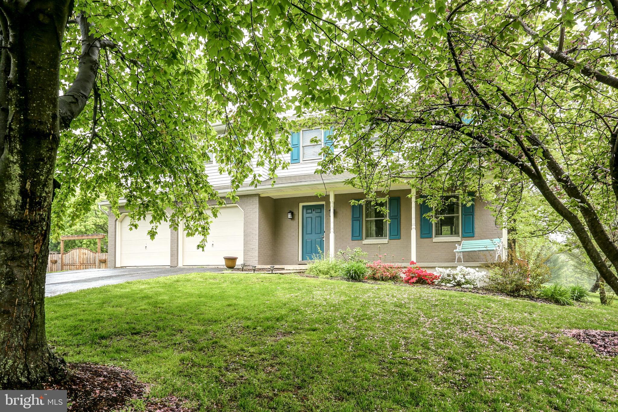 87 Governor Stable Road Elizabethtown, PA 17022 - Photo 3 of 38 Gallery Image 3