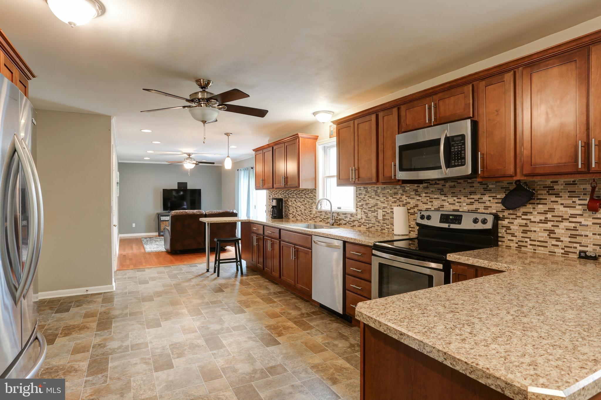 87 Governor Stable Road Elizabethtown, PA 17022 - Photo 7 of 38 Kitchen area in to family room