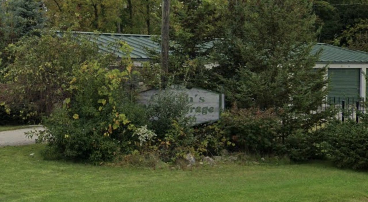 907 South State Street Hart, MI 49420 - Photo 3 of 10 a view of a yard