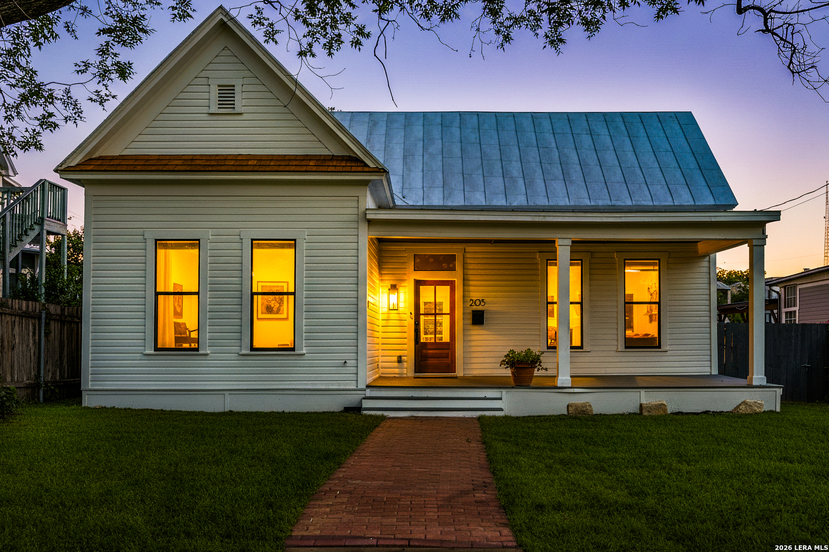 205 East Rische San Antonio, TX 78204 - Photo 2 of 31