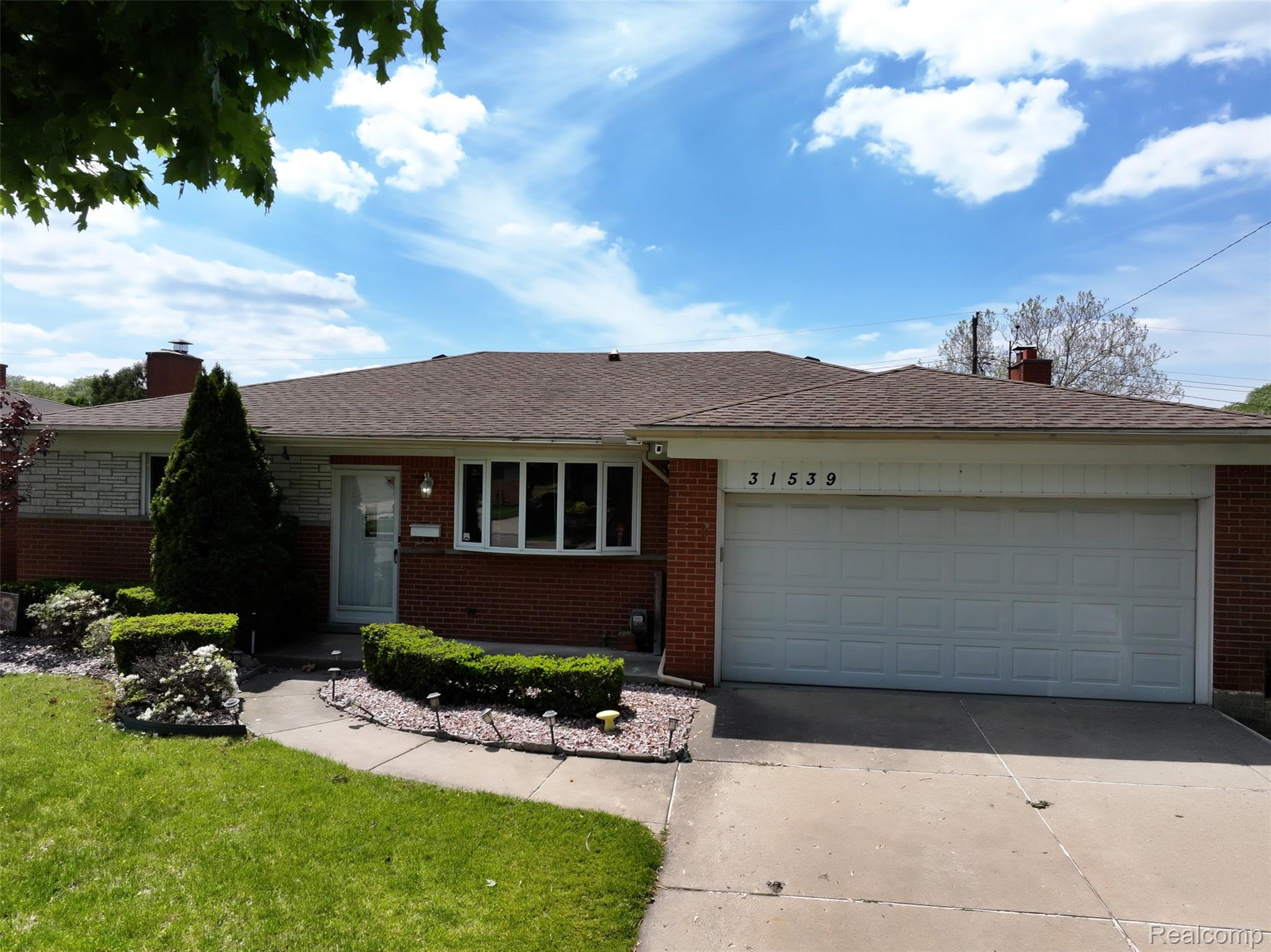 31539 Rosenbusch Drive Warren, MI 48088 - Photo 4 of 30